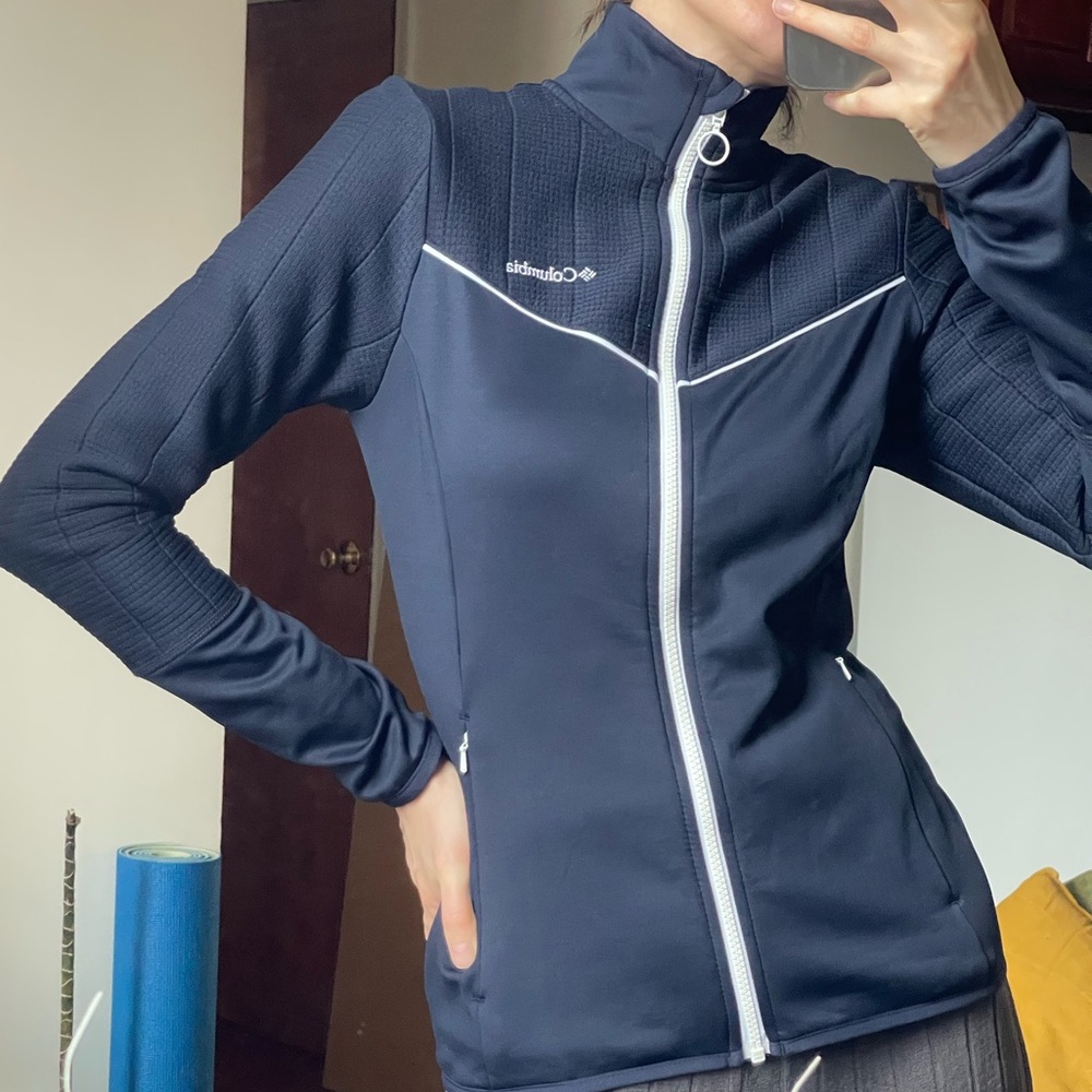 Columbia zip up jacket / Size S